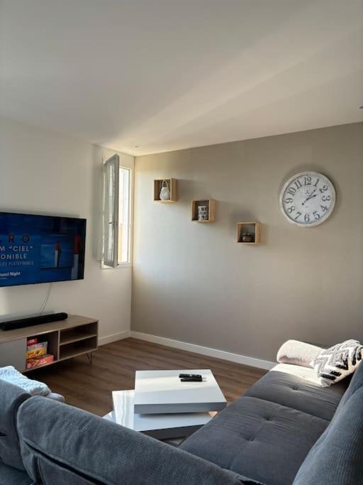 Proche De La Gare Apartment *